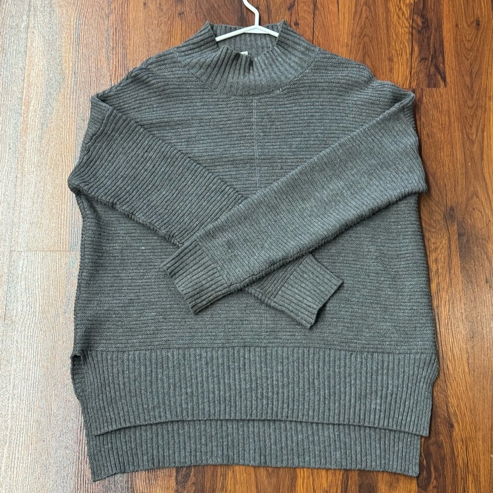 Sweet Romeo Ribbed Knit Sweater L / Grey Relaxed Pullover